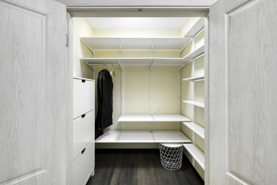 Фото не найдено